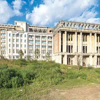 ICCV Institutul pentru Cercetarea Calității Vieții, la care este adjunct Sorin Cace, are sediul în mastodontul sovietic de lângă Palatul Parlamentului
