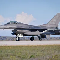 VIDEO Putin oferă 200.000$ recompensă pentru fiecare F-16 doborât. Cât a dat pentru un tanc Abrams? - Foto: Profimedia Images (Imagine cu rol ilustrativ)