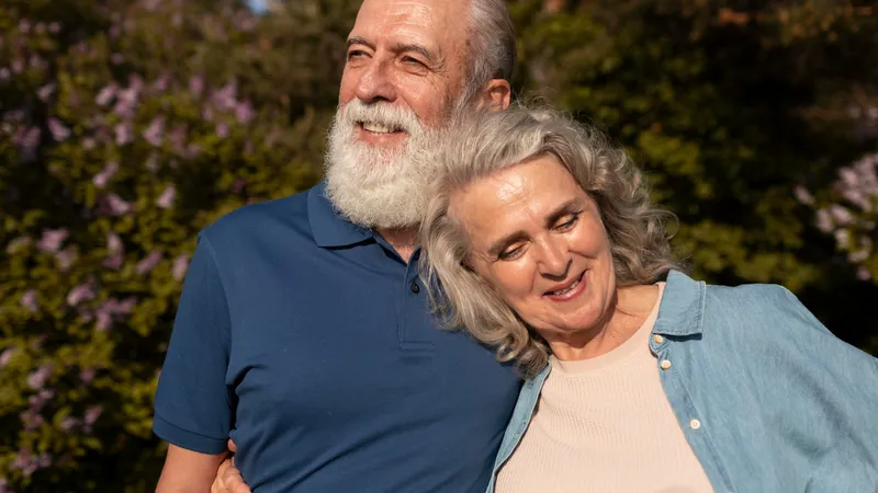 Care pensionari primesc, vineri, pensia? 130.000 pensii cresc în luna mai cu 400 lei. Care e motivul - Foto: Freepik
