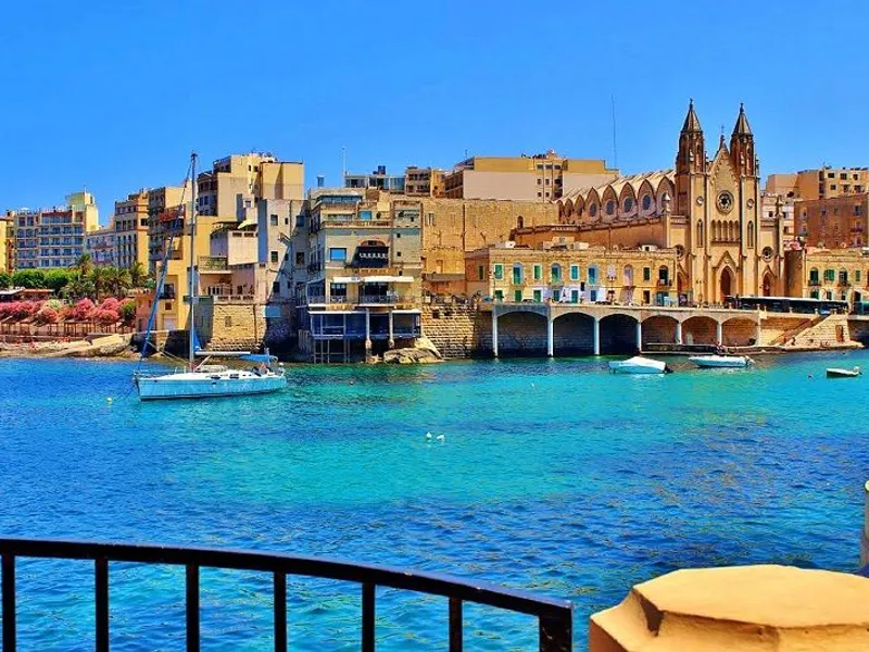 Reduceri de până la 200 de euro pentru turiștii care vor sta mai mult de trei zile în Malta