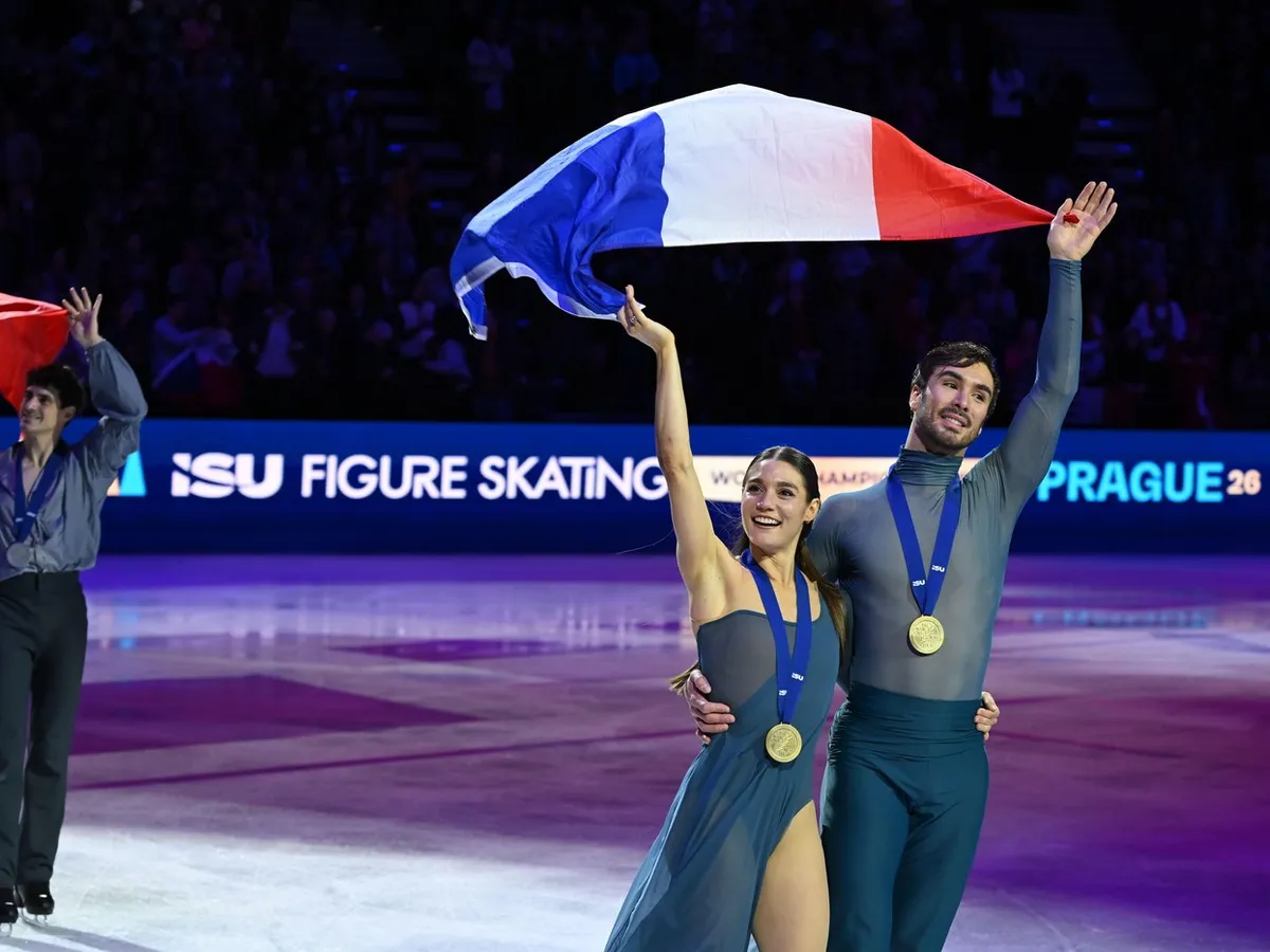 VIDEO Guillaume Cizeron şi Laurence Fournier Beaudry, noii campioni mondiali la dans pe gheață