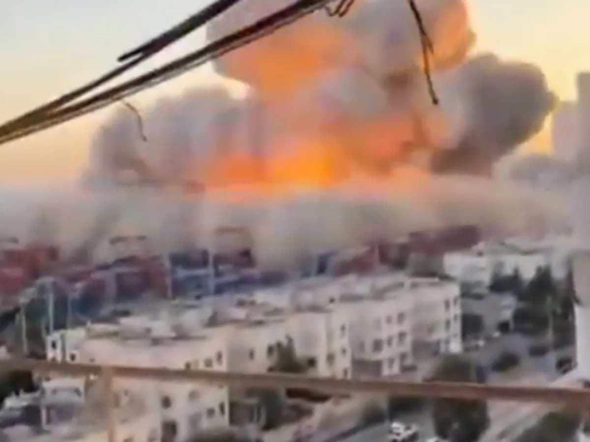 Război Iran - Foto: X/ @rkmtimes