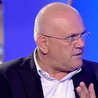 Marius Pieleanu, profesor la SNSPA, - Foto: Antena3 CNN