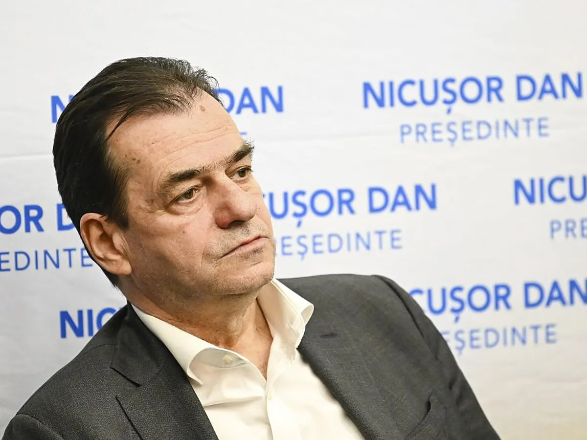 Ludovic Orban, în campanie electorală pentru Nicuşor Dan - Foto: INQUAM PHOTOS/Flaviu Buhoi