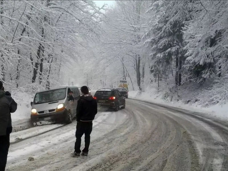 Pasul Prislop, Maramureș, acoperit cu zăpadă/foto: autobild