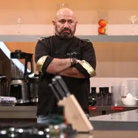 Cătălin Scărlătescu dă startul pregătirilor de Paște. Cât costă un kg de miel sau un cozonac BIO? - Foto: Facebook/ Chef Catalin Scarlatescu