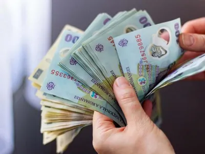 În România, dacă muncești și câștigi 1.000 € rămâi cu 572 € în mână. Bulgaria – 653€, Olanda – 746€ - Foto: Arhivă/ Imagine cu caracter ilustrativ