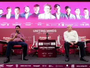 Michael Khodarkovsky & Vishy Anand - Foto: Superbet