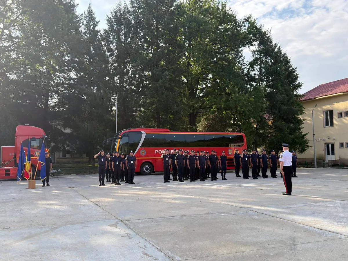 România trimite un nou contingent de pompieri în Grecia. Al treilea schimb pleacă astăzi