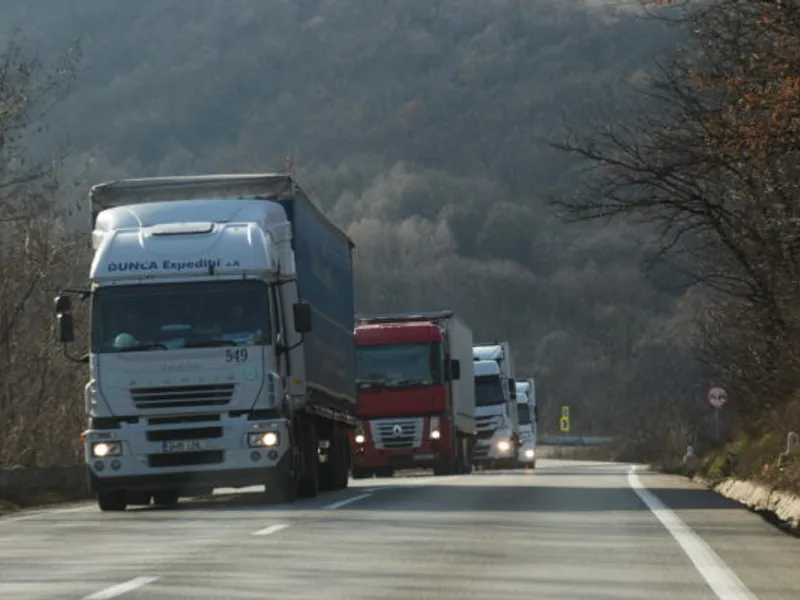 Grupare care fura bunuri din TIR-uri aflate în mers, destructurată; prejudiciu - 3.500.000 euro/FOTO: Inquam Photos/Tudor Costache