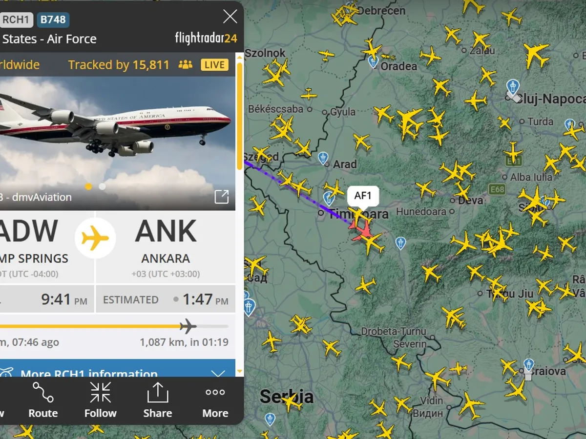 Avionul lui Donald Trump, deasupra României. Președintele SUA ajunge la Ankara la 14.00