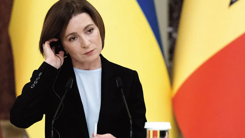Alegerile românești au consecințe importante pentru Republica Moldova. Rezultatul poate fi un impuls pentru forțele pro-europene în alegerile legislative din toamnă. Iar Maia Sandu a arătat că are putere de mobilizare - Foto: Profimedia Images