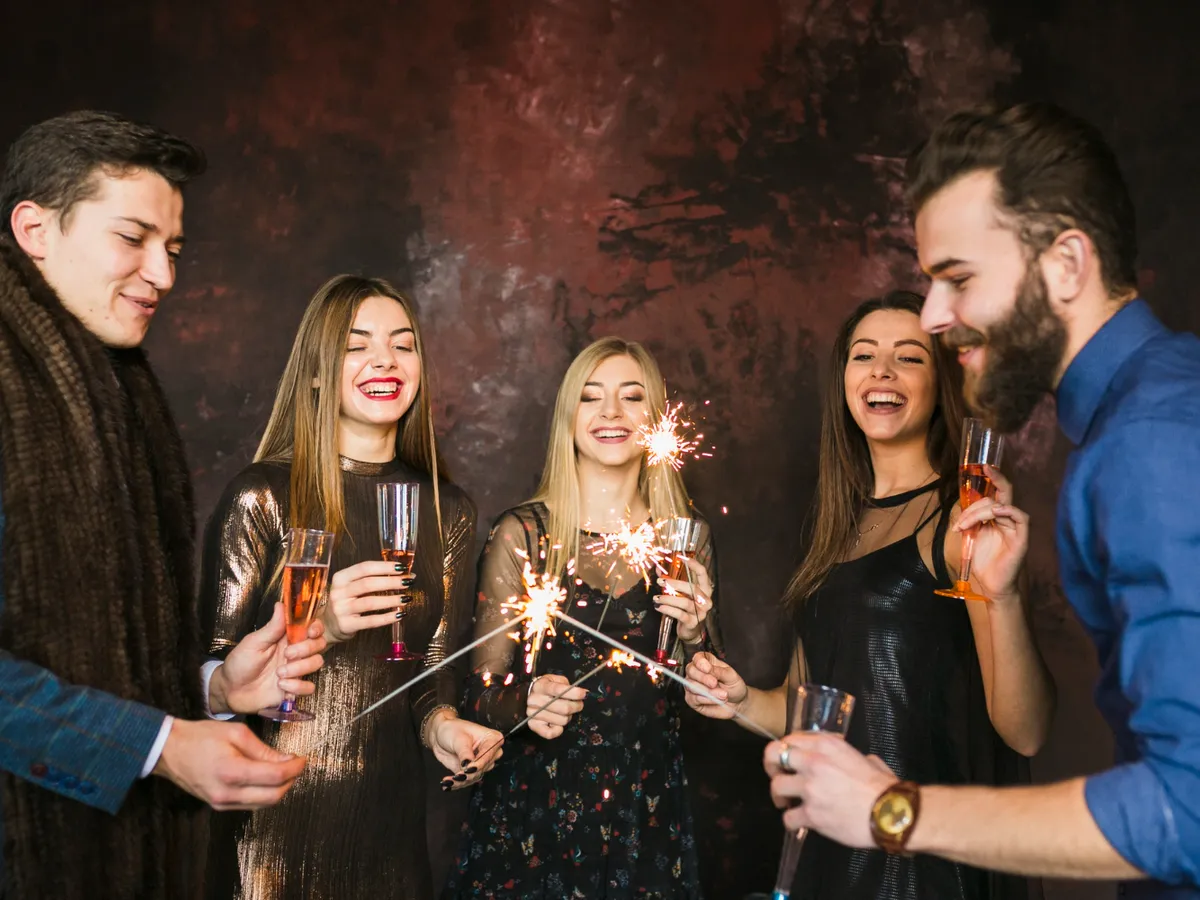 De ce e bine să mănânci pește în noaptea dintre ani? Tradițiile și superstițiile românilor de Anul Nou