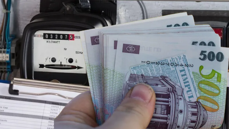 Facturi mai mari la curent de la 1 iulie. Cât plătești pentru 100 kWh. Cum schimbi furnizorul - Foto: Profimedia images
