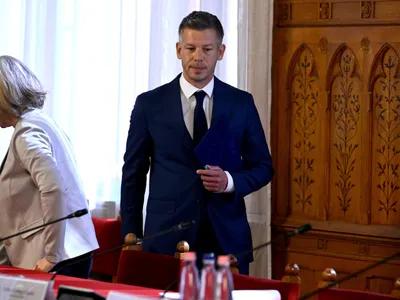 Peter Magyar acuză distrugerea de documente sensibile înainte de plecarea lui Viktor Orbán - Foto: Profimedia Images