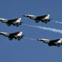 VIDEO Putin „scos din bârlog” cu 19 avioane F-16 din Danemarca. Luat la țintă de tancuri CV90 - Foto: Profimedia Images/ Imagine cu caracter ilustrativ