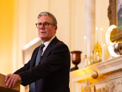 Premierul britanic a spus că e gata să protejeze industria națională de tarifele lui Trump - Foto: Profimedia Images