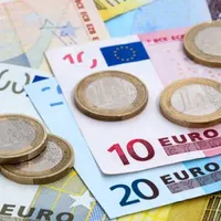 Leul, în derivă. Euro a depășit pragul psihologic de 5 lei la ghișeele băncilor. / Foto: opiniatimisoarei.ro