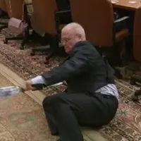 Eugen Nicolicea, după o ședință la Parlament Foto: Captură video