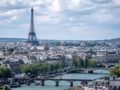 Paris / wikipedia