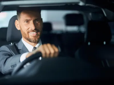 Șofer în trafic - Foto: Freepik (rol ilustrativ)