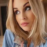 Asistentă la ATi ziua, noaptea încingea spiritele pe OnlyFans: A devenit multimilionară - FOTO: Instagram/TheAllieRae