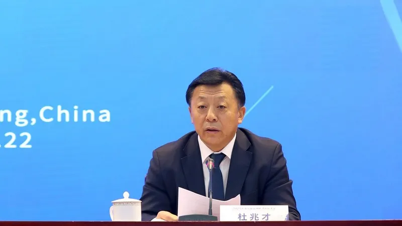 Fostul vicepreşedinte al Federaţiei Chineze de Fotbal, arestat. E suspectat că a luat mită - Foto: Profimedia Images