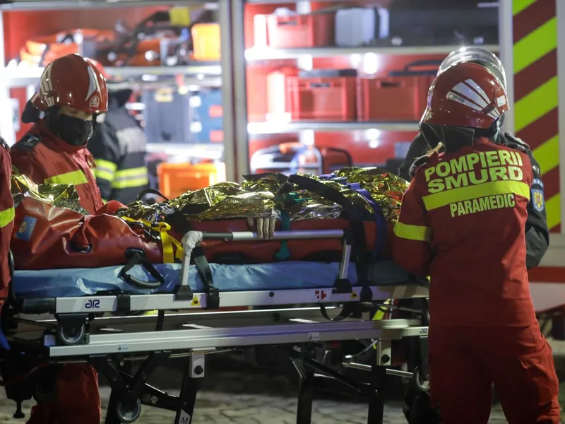 Un șofer de autobuz nu a acordat prioritate și a spulberat un motociclist care circula regulamentar/FOTO: Inquam Photos / George Călin