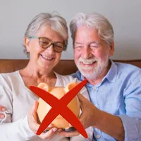 Escrocherie cu creșterea pensie ca să fure votul pensionarilor. Un candidat suveranist minte - Foto: Freepik