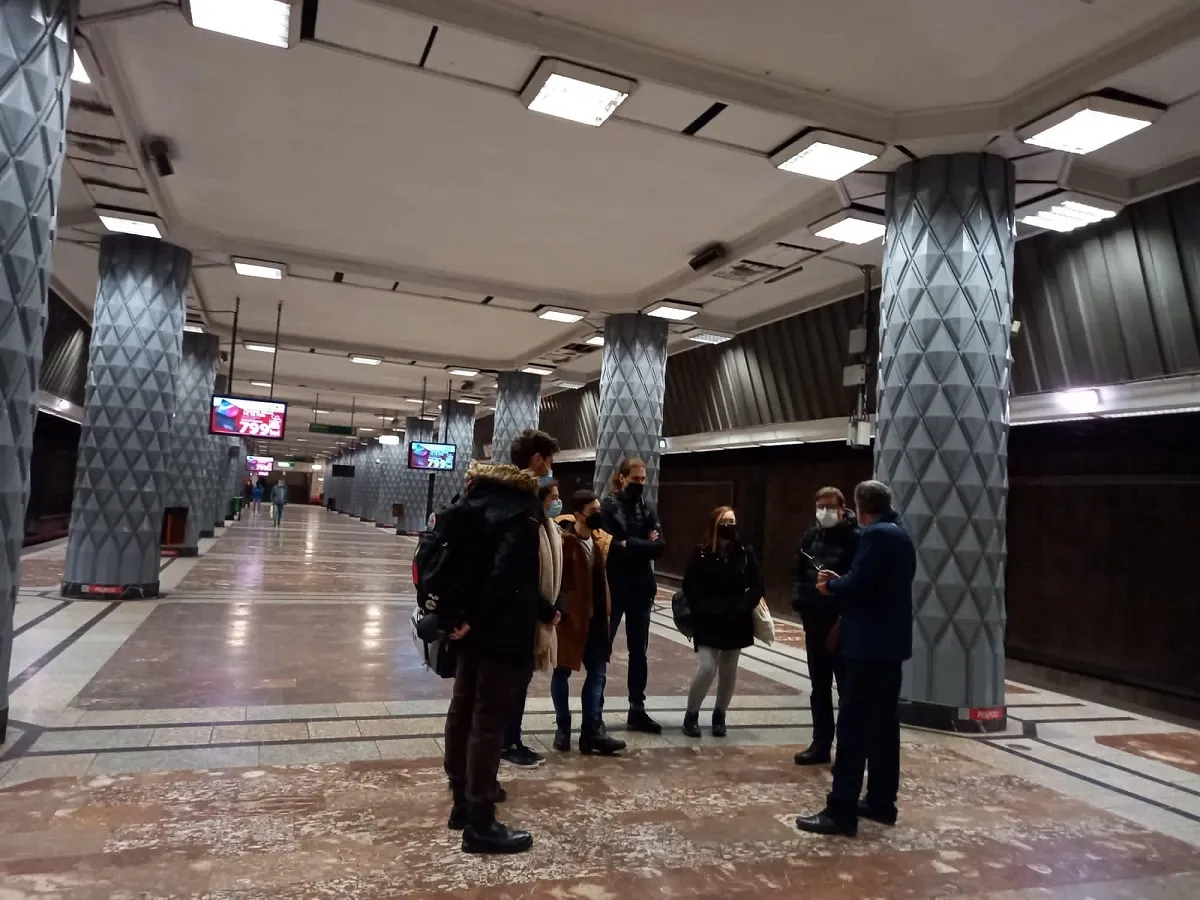 O stație de metrou din București, unică în lume. Pardoseala e plină cu fosile vechi de zeci de milioane de ani