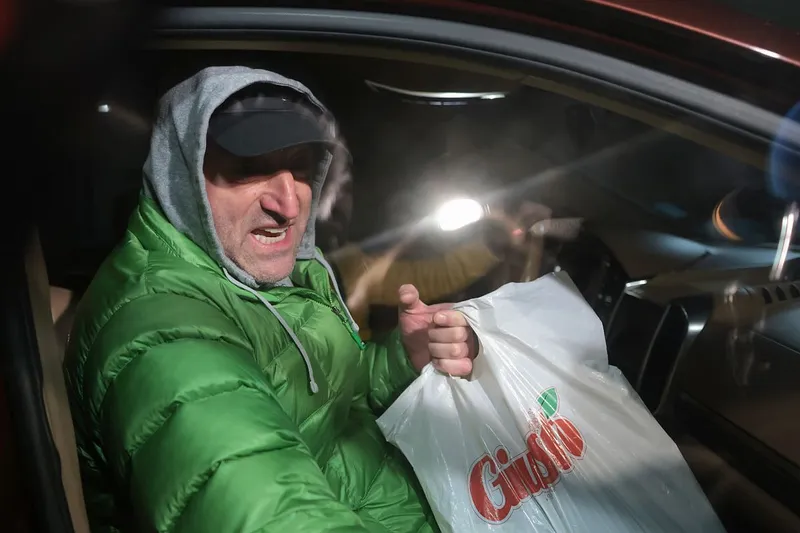 Nelu Iordache, azi, părăsind Penitenciarul Rahova - Foto: INQUAM PHOTOS/George Călin