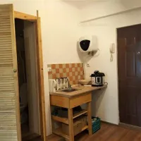 Nouă ofertă de nerefuzat în Cluj: Garsonieră de 16 mp, cu baie tip „dulap”, de vânzare cu 52.000 €. - Foto: stiridecluj.ro