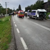 Accident cu șase victime în Neamț. O autoutilitară a intrat într-o mașină Foto: ISU Neamț