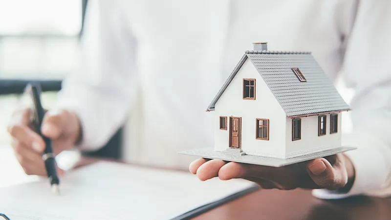 Cea mai mare despăgubire plătită în România, în 2021, în baza asigurărilor de locuinţe: 820.000 €. / Foto: agenceunie.com
