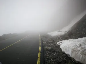 Zăpada ține închisă Transalpina, între Rânca şi Obârşia Lotrului - Foto: Ministerul Transporturilor (cu rol ilustrativ)