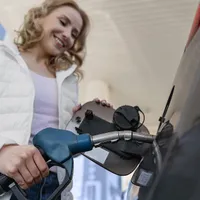 Cât s-au scumpit carburanţii astăzi? Care este cauza acestor scumpiri? - Foto: Freepik