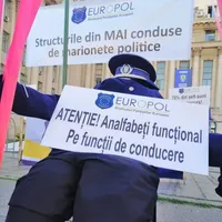 Polițiștii amenință să nu mai dea amenzi de la 1 decembrie, dacă nu se respectă legea salarizării/FOTO: Facebook/Sindicatul Europol