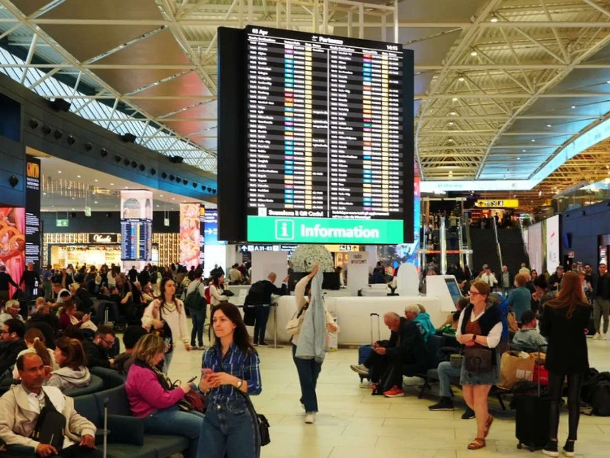 Sistemul EES provoacă întârzieri în aeroporturile europene din cauza înregistrării datelor biometrice