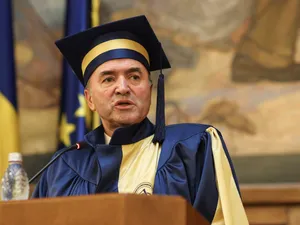 Tudorel Toader, fost judecător CCR, are pensie specială - Foto: INQUAM PHOTOS / Sabin Cîrstoveanu