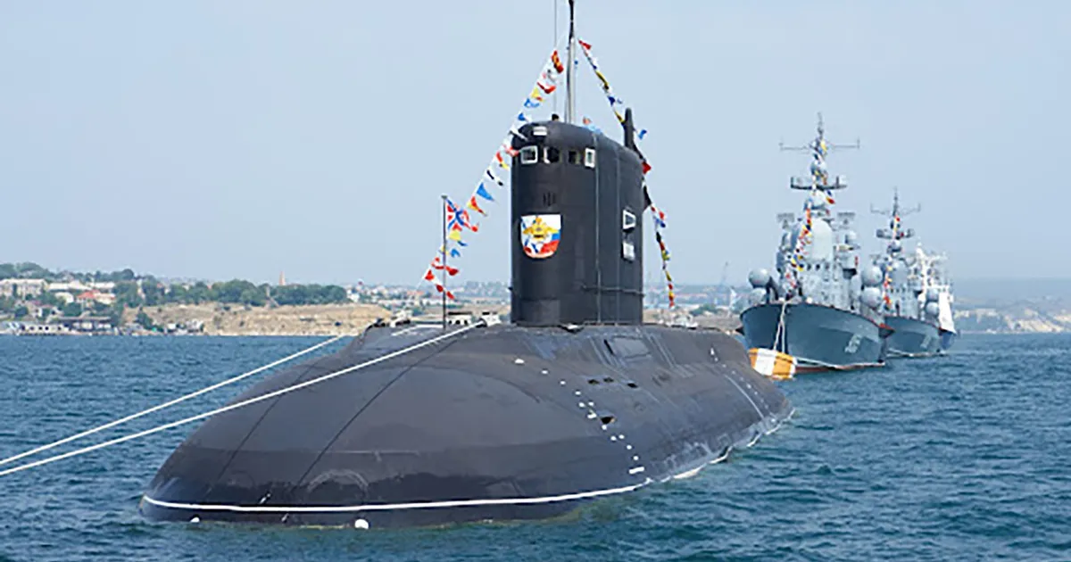 Rușii au scufundat barje la intrarea în portul Novorossiisk de teama Ucrainei. Și-au blocat Flota Mării Negre • Newsweek România