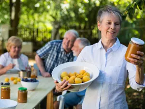 Fructul zilei care e plin de vitamina A, produce colagen și întinerește. Îl ai în grădină - Foto: Profimedia Images (imagine cu rol ilustrativ)