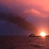 Navă comercială, atacată cu rachete de rebelii houthi din Yemen. Distrugătorul USS Mason intervine - Foto: X/ @djuric_zlatko