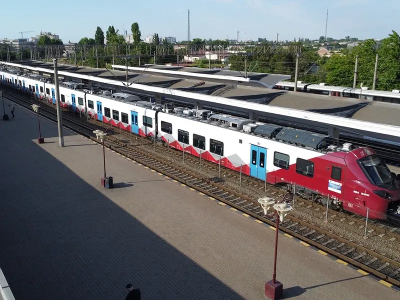 CFR anunță reduceri de viteză ale trenurilor. din cauza caniculei - Foto: CFR Călători (cu rol ilustrativ)