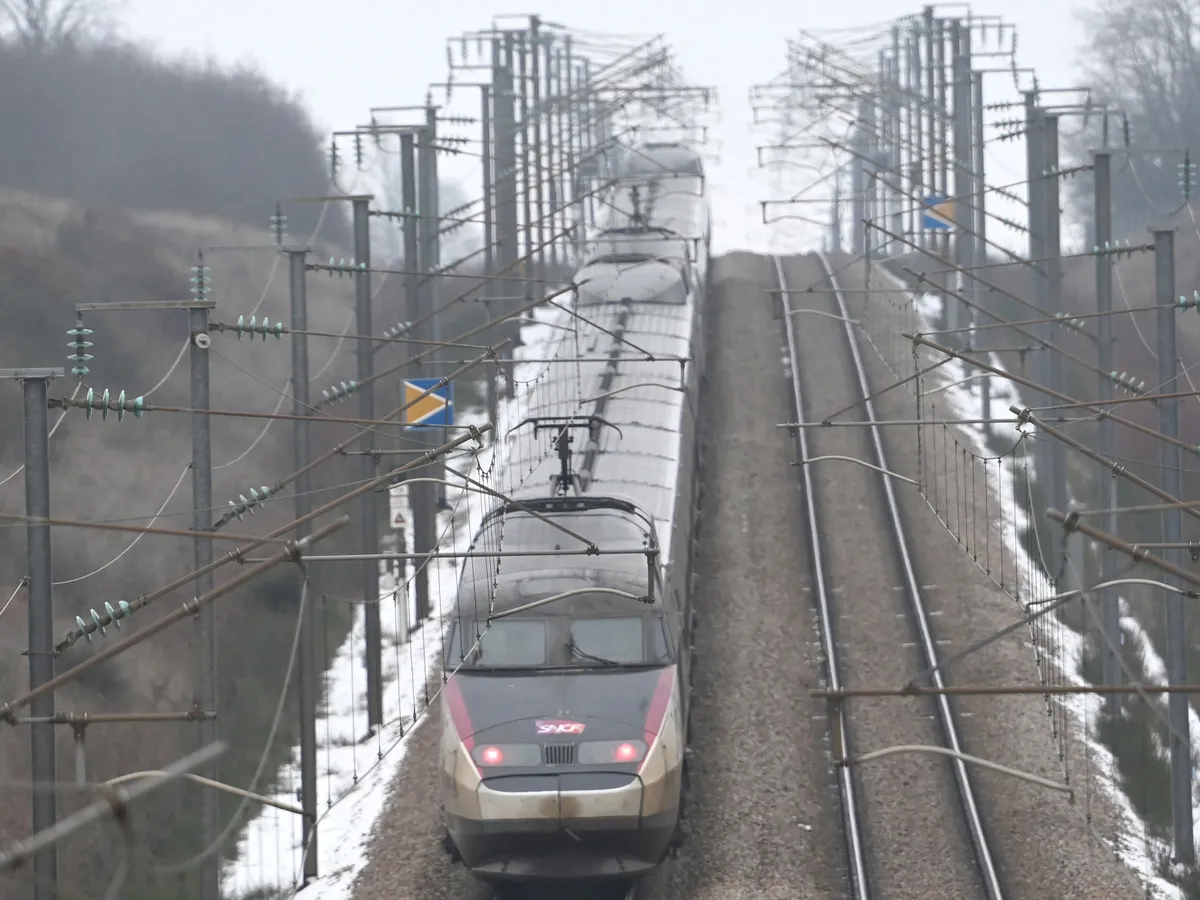 Tren de mare viteză - Foto: Profimedia Images (Imagine cu rol ilustrativ)