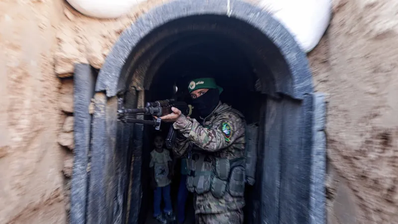 Hamas a promis că va elibera toți ostaticii ruși. Dacă-i găsește în tunelurile bombardate - Foto: Profimedia Images (imagine cu caracter ilustrativ)