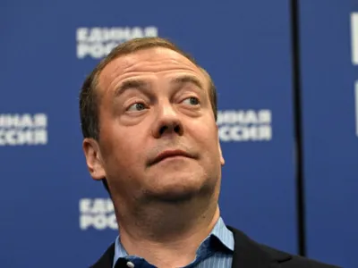 Dmitri Medvedev susține că locuitorii Groenlandei ar putea vota pentru aderarea la Rusia: „Nu vor mai apărea steluțe pe steagul SUA”