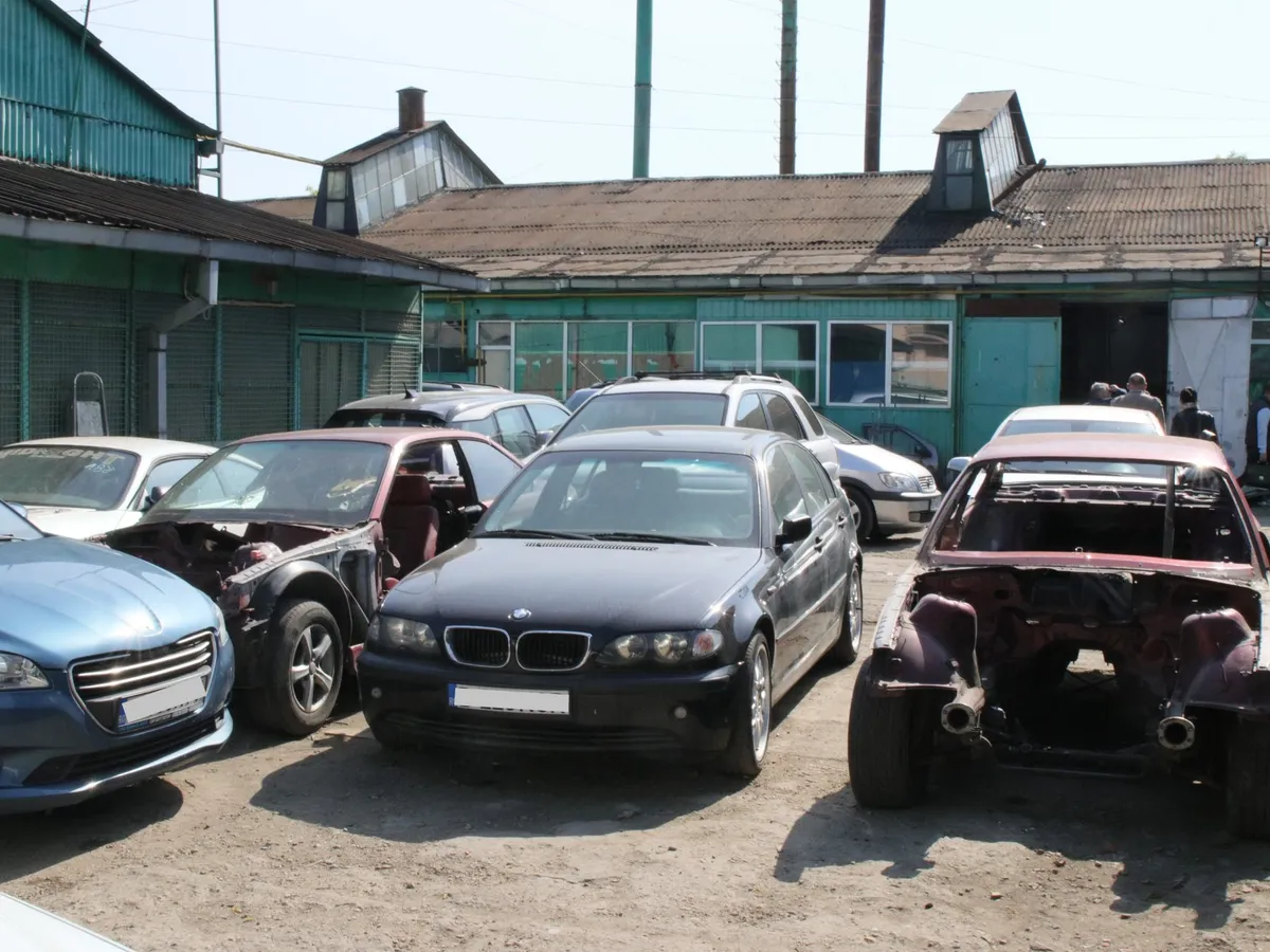 Zeci de service-uri auto, sancționate de RAR. Ce sfaturi au specialiștii pentru a nu lua țeapă. / Foto: Registrul Auto Român Oficial, Facebook