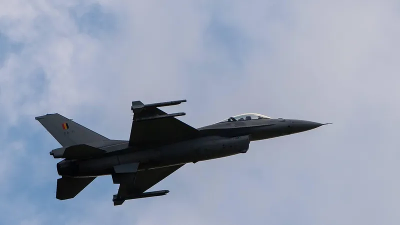 România ar putea instrui piloții Ucraineni de F-16 pe cheltuiala statului. Rusia ne amenință direct - Foto: Profimedia images