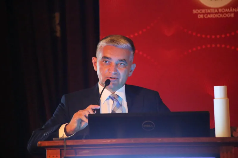 Primarul Ora;ului Sinaia s-a întors în funcție - Foto: Facebook/Vlad Oprea