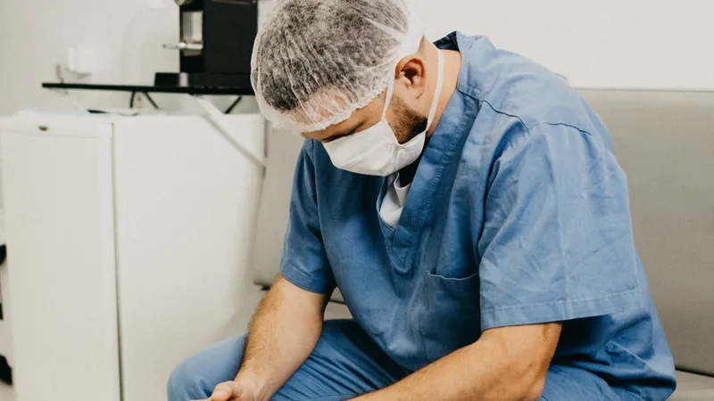 Infirmierul morții, condamnat la aproape 8 ani de închisoare - Foto: Pexels/ Jonathan Borba